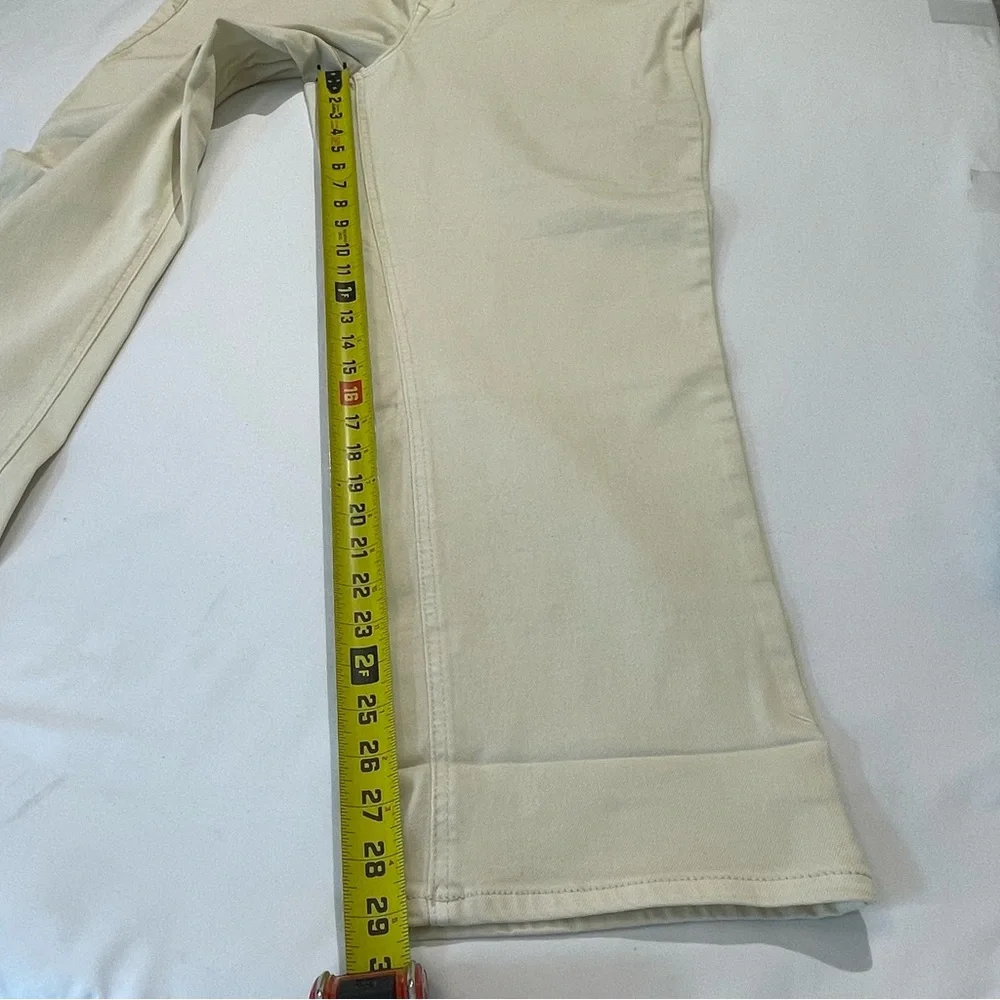 M JEANS SIZE 18R Women's Cream Jeans